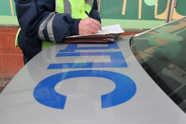 В Волгоградской области перевернулся рейсовый автобус: 8 человек пострадали В Волгоградской области перевернулся рейсовый автобус: 8 человек пострадали