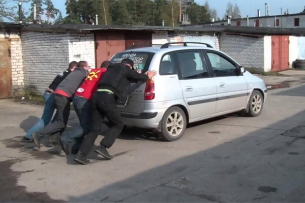 Взаимовыручку водители ценят так же, как армейскую дружбу Взаимовыручку водители ценят так же, как армейскую дружбу
