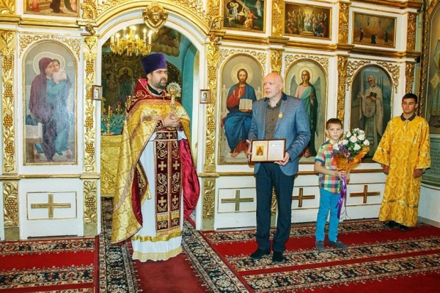 Доктор лечит сердце…в храме Доктор лечит сердце…в храме
