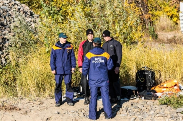 В Волгограде спецотряд МЧС поднял со дна Волги немецкую авиабомбу В Волгограде спецотряд МЧС поднял со дна Волги немецкую авиабомбу