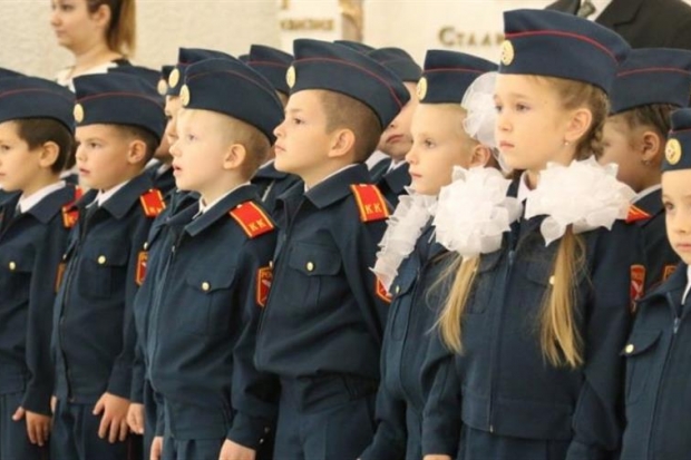 Волгоградские кадеты-первоклассники принесли присягу Волгоградские кадеты-первоклассники принесли присягу