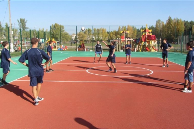 В футболе местные атлеты - настоящие асы В футболе местные атлеты - настоящие асы