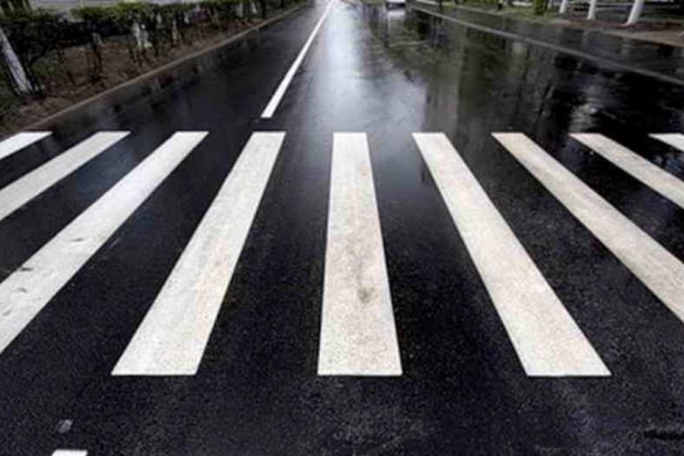 В Волжском водитель сбил 13-летнего пешехода и скрылся В Волжском водитель сбил 13-летнего пешехода и скрылся