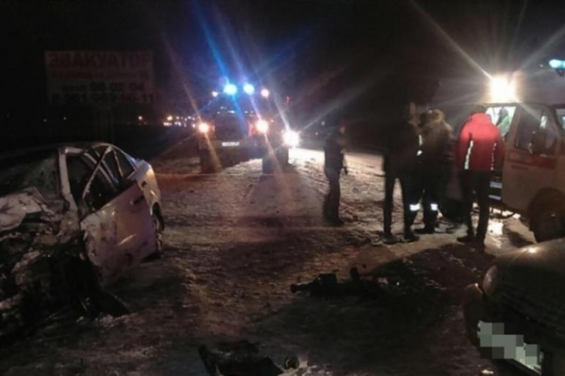 Во Фроловском районе столкнулись иномарки: пострадали 3 человека Во Фроловском районе столкнулись иномарки: пострадали 3 человека