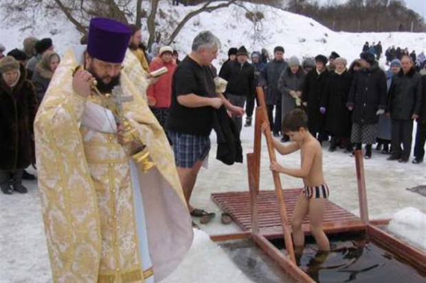 В прорубь с головой: все места в Волгограде, где пройдут крещенские купания В прорубь с головой: все места в Волгограде, где пройдут крещенские купания
