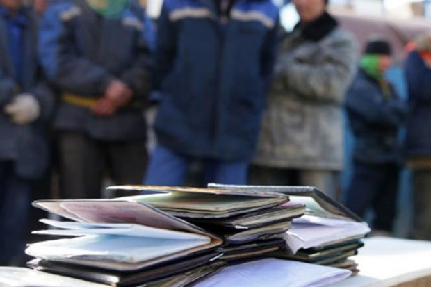 Из Волгоградской области за 2016 год отправлены на родину 487 нелегалов Из Волгоградской области за 2016 год отправлены на родину 487 нелегалов