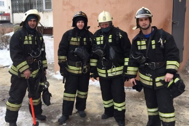 Больше 30 человек едва не лишились жилья из-за пожара на западе Волгограда Больше 30 человек едва не лишились жилья из-за пожара на западе Волгограда