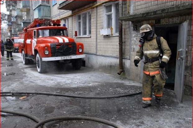 Пожар стал причиной эвакуации 15 человек из пятиэтажки в Волжском Пожар стал причиной эвакуации 15 человек из пятиэтажки в Волжском