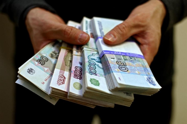 Волгоградский коммерсант задолжал строителям своей фирмы более полумиллиона рублей Волгоградский коммерсант задолжал строителям своей фирмы более полумиллиона рублей