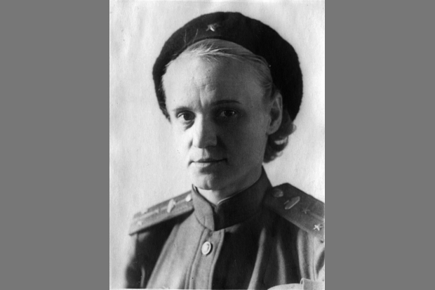 В конце войны Евгения Кострикова командовала танковой ротой В конце войны Евгения Кострикова командовала танковой ротой