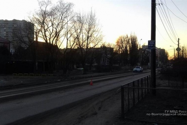 На западе Волгограда в лобовом ДТП пострадали два пассажира На западе Волгограда в лобовом ДТП пострадали два пассажира