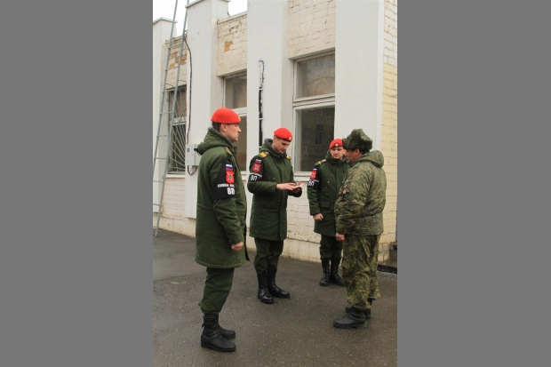 "ВП" рассказывает о полицейских в красных беретах