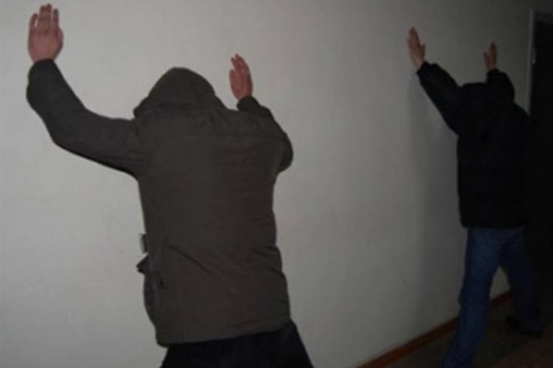 Рэкетиры на «Гелендвагене» вывезли камышинского бизнесмена в лес Рэкетиры на «Гелендвагене» вывезли камышинского бизнесмена в лес