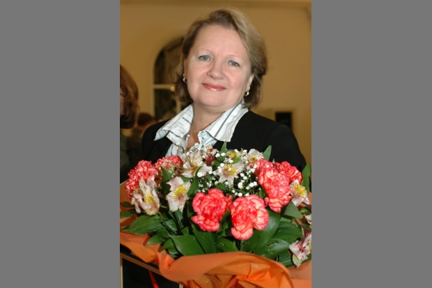 Елизавета Иванникова: «Сирень – с детства мой любимый цветок» Елизавета Иванникова: «Сирень – с детства мой любимый цветок»