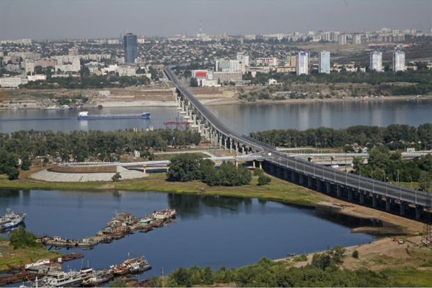 Волгоградцы предложили разбить парк у моста через Волгу Волгоградцы предложили разбить парк у моста через Волгу