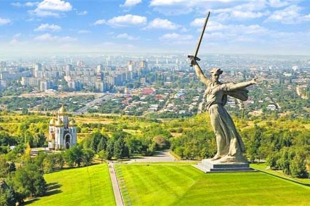 Волгоградцы встречают первомай под облачным небом Волгоградцы встречают первомай под облачным небом