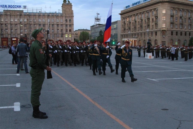 В Волгограде военные готовятся к параду