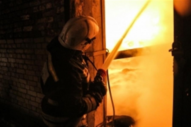 Из-за пожара в трех домах под Волгоградом пострадала 52-летняя женщина Из-за пожара в трех домах под Волгоградом пострадала 52-летняя женщина