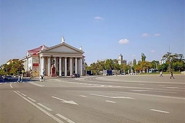 На площади Павших Борцов ограничат движение 20 мая На площади Павших Борцов ограничат движение 20 мая