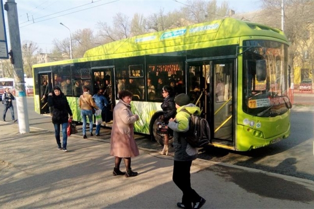 На пяти магистралях Волгограда установят 86 остановочных павильонов На пяти магистралях Волгограда установят 86 остановочных павильонов