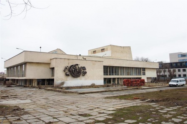 Дворцовое возрождение Дворцовое возрождение
