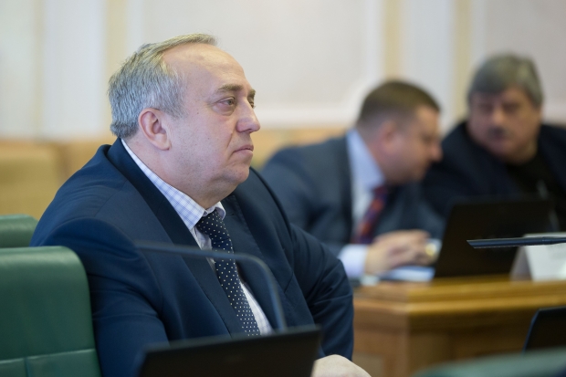 СМИ: В Совете Федерации предлагают ужесточить правила выдачи оружия после трагедии под Тверью СМИ: В Совете Федерации предлагают ужесточить правила выдачи оружия после трагедии под Тверью