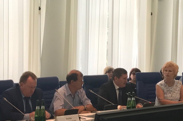 МОЛНИЯ: губернатор принимает участие в расширенном заседании Общественной палаты региона МОЛНИЯ: губернатор принимает участие в расширенном заседании Общественной палаты региона