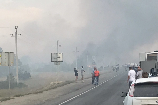 В Иловлинском районе объявили мобилизацию из-за пожара В Иловлинском районе объявили мобилизацию из-за пожара