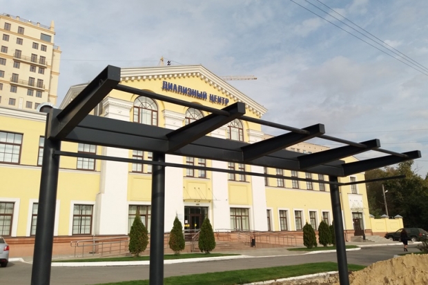 В Волгограде начали монтировать новые остановки В Волгограде начали монтировать новые остановки