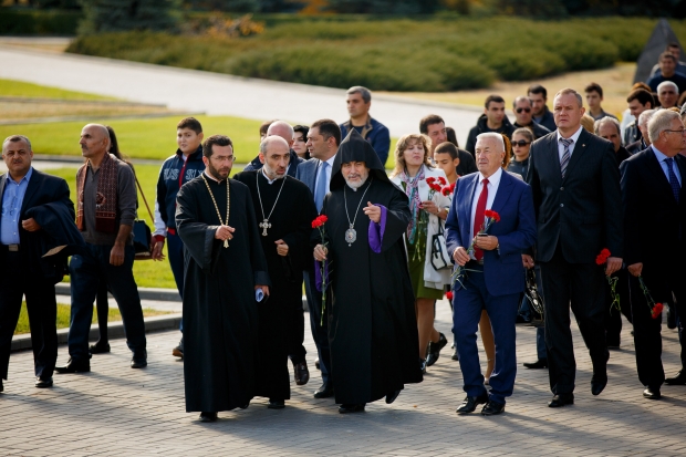 На Мамаевом кургане открыли хачкар