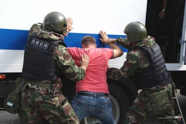 Три молодых волгоградца задержаны за гоп-стоп Три молодых волгоградца задержаны за гоп-стоп
