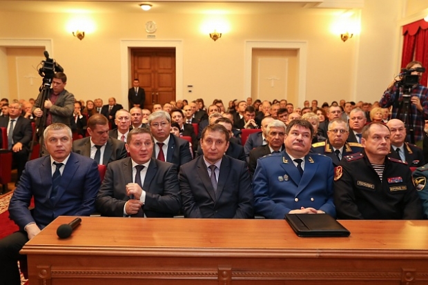 Встреча Андрея Бочарова с активом Волгоградской области: онлайн-трансляция Встреча Андрея Бочарова с активом Волгоградской области: онлайн-трансляция