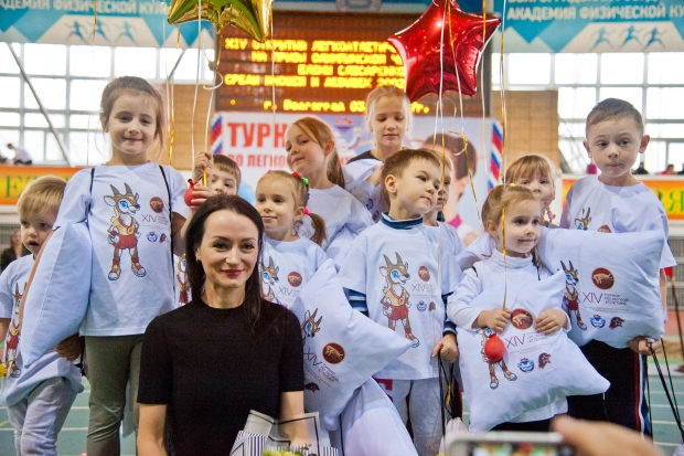 Более 500 легкоатлетов оспаривают призы турнира Елены Слесаренко