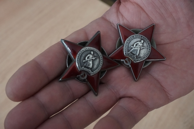 Торговля памятью: как устроен черный рынок медалей и наград Торговля памятью: как устроен черный рынок медалей и наград