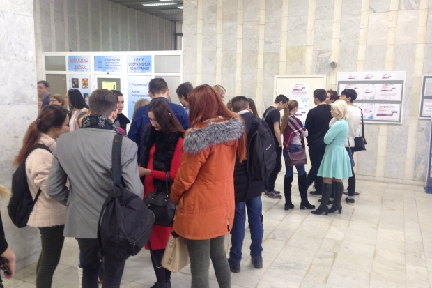 В вузах Волгограда заработали пункты приема заявлений на голосование иногородних В вузах Волгограда заработали пункты приема заявлений на голосование иногородних