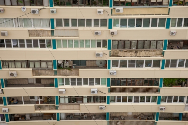 Директор УК из Волгограда заплатит 25 тысяч рублей штрафа за балкон Директор УК из Волгограда заплатит 25 тысяч рублей штрафа за балкон
