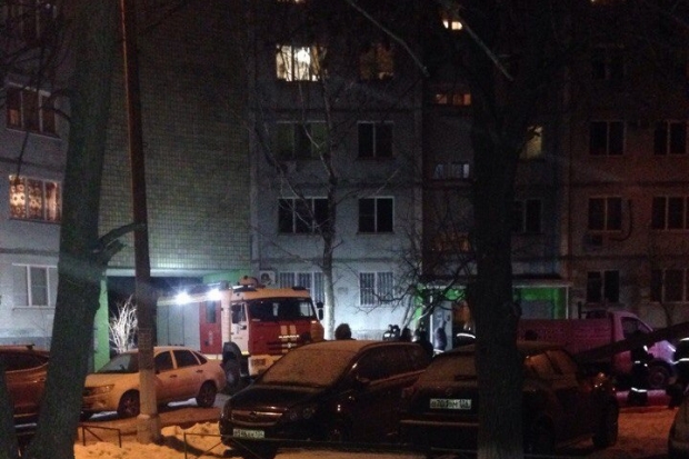 В Краснооктябрьском районе Волгограда загорелась квартира на 2-м этаже В Краснооктябрьском районе Волгограда загорелась квартира на 2-м этаже