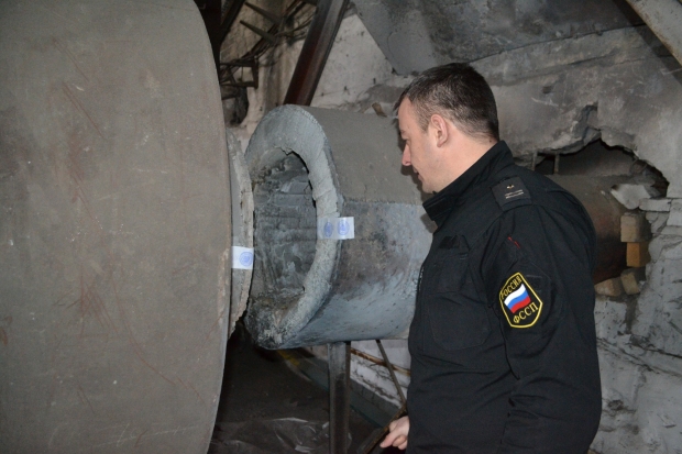Предприятие из Волгоградской области приставы наказали за черный дым Предприятие из Волгоградской области приставы наказали за черный дым