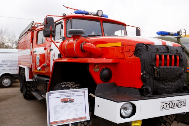 ВАЗ-2107 сгорел внутри кирпичного гаража в Волгоградской области ВАЗ-2107 сгорел внутри кирпичного гаража в Волгоградской области