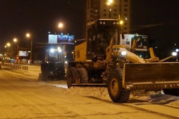 На борьбу с последствиями снегопада в Волгограде готовы выйти 70 спецмашин На борьбу с последствиями снегопада в Волгограде готовы выйти 70 спецмашин