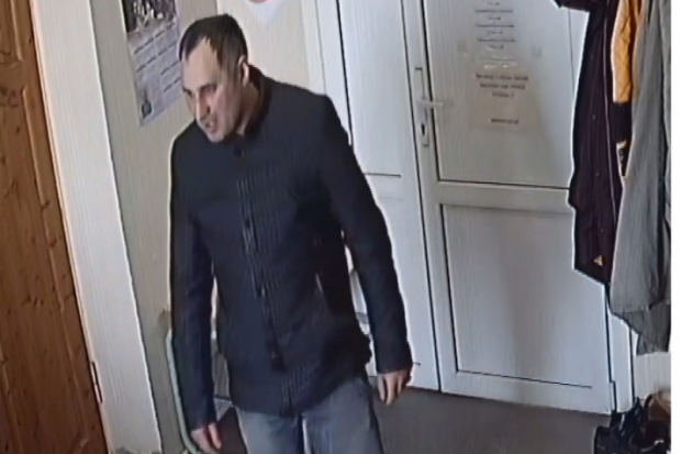 В Волгограде разыскивают мужчину за попытку совершить изнасилование В Волгограде разыскивают мужчину за попытку совершить изнасилование