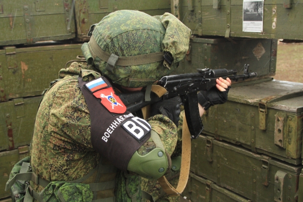 Гвардейцы отразили нападение на парк боевой техники под Волгоградом Гвардейцы отразили нападение на парк боевой техники под Волгоградом