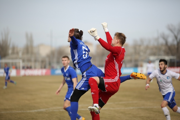 «Ротор-Волгоград» и «Факел» сыграли вничью на стадионе «Зенит» – 0:0