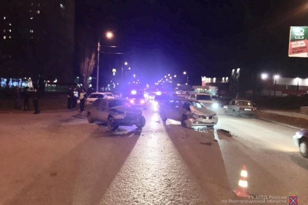 Пятилетняя девочка ранена в ДТП в Волгограде Пятилетняя девочка ранена в ДТП в Волгограде