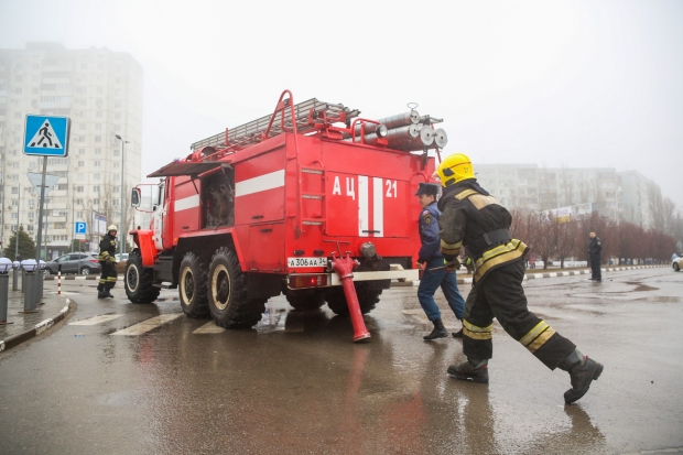 На улице Николая Отрады в Волгограде сгорел торговый павильон На улице Николая Отрады в Волгограде сгорел торговый павильон