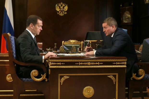 Дмитрий Медведев: «Послепаводкую ситуацию надо держать под контролем» Дмитрий Медведев: «Послепаводкую ситуацию надо держать под контролем»