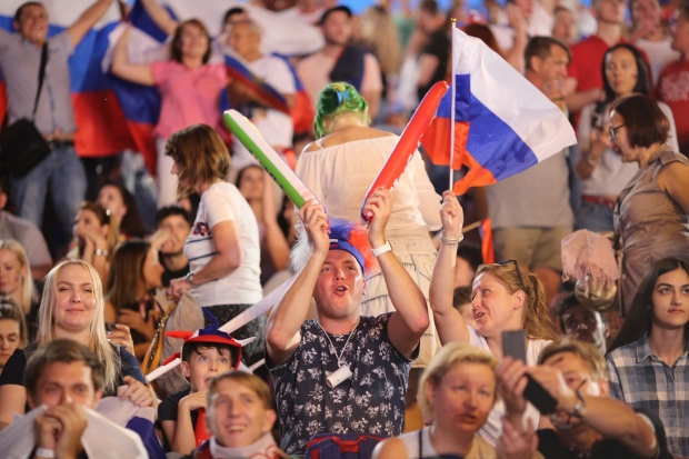 Волгоградцы болеют за Россию в матче с Египтом Волгоградцы болеют за Россию в матче с Египтом