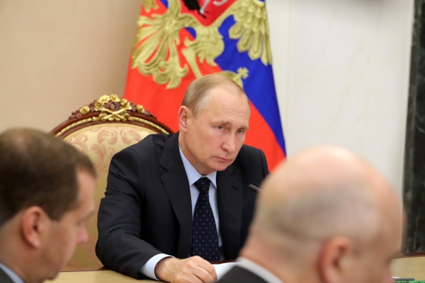 Андрей Бочаров принимает участие в совещании с Путиным Андрей Бочаров принимает участие в совещании с Путиным