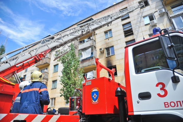 Два пенсионера пострадали при пожаре в квартире на юге Волгограда Два пенсионера пострадали при пожаре в квартире на юге Волгограда
