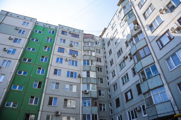 Девятиэтажки в Дзержинском районе подготовили в зиме Девятиэтажки в Дзержинском районе подготовили в зиме